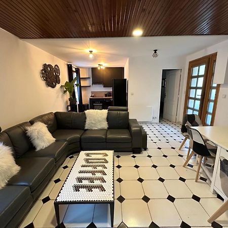 Agreable Appartement Dans Une Maison แซงต์-เดอนี ภายนอก รูปภาพ